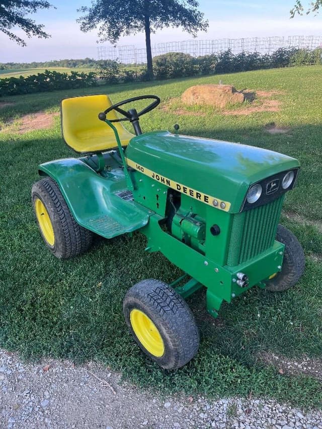 Image of John Deere 140 equipment image 1