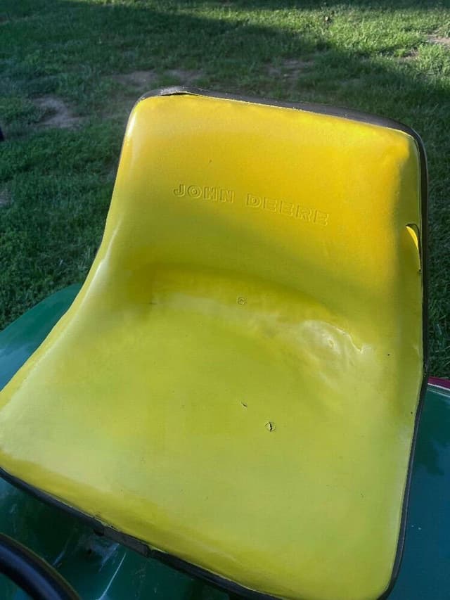 Image of John Deere 140 equipment image 4