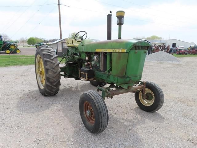 Image of John Deere 2510 equipment image 3