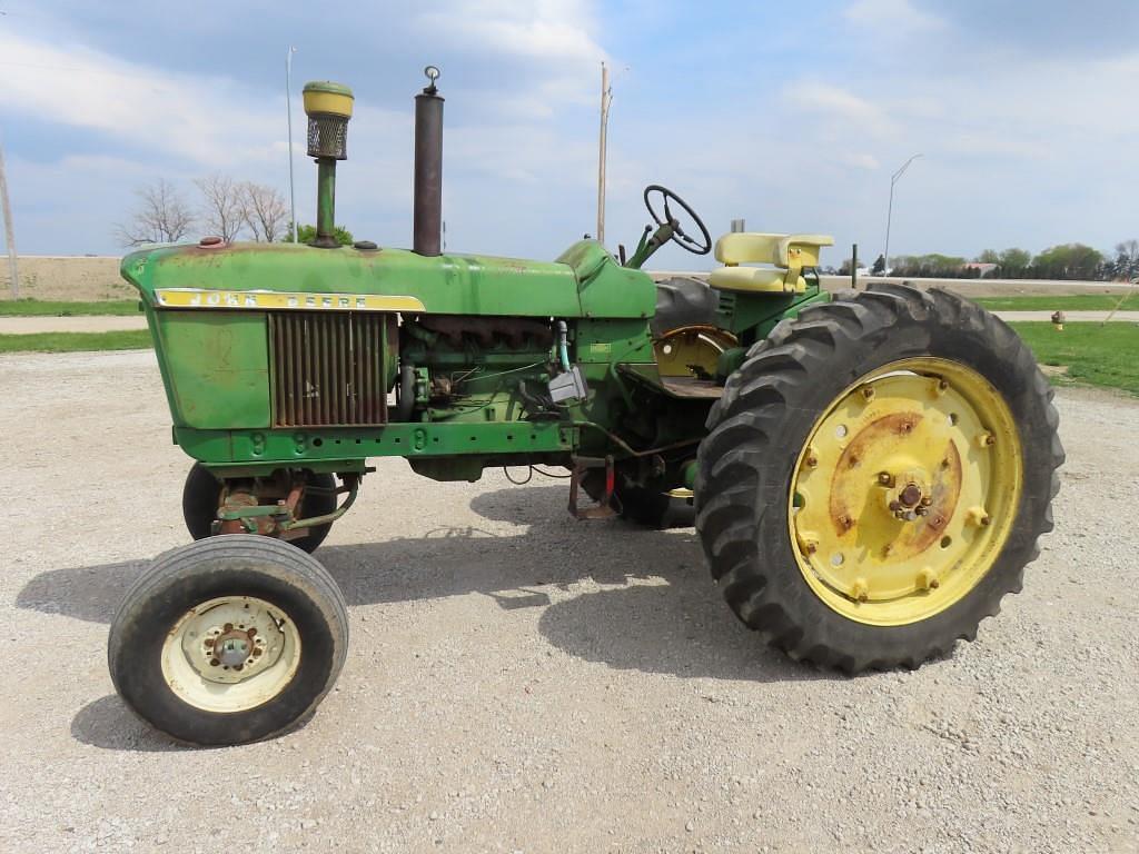 Image of John Deere 2510 Primary image