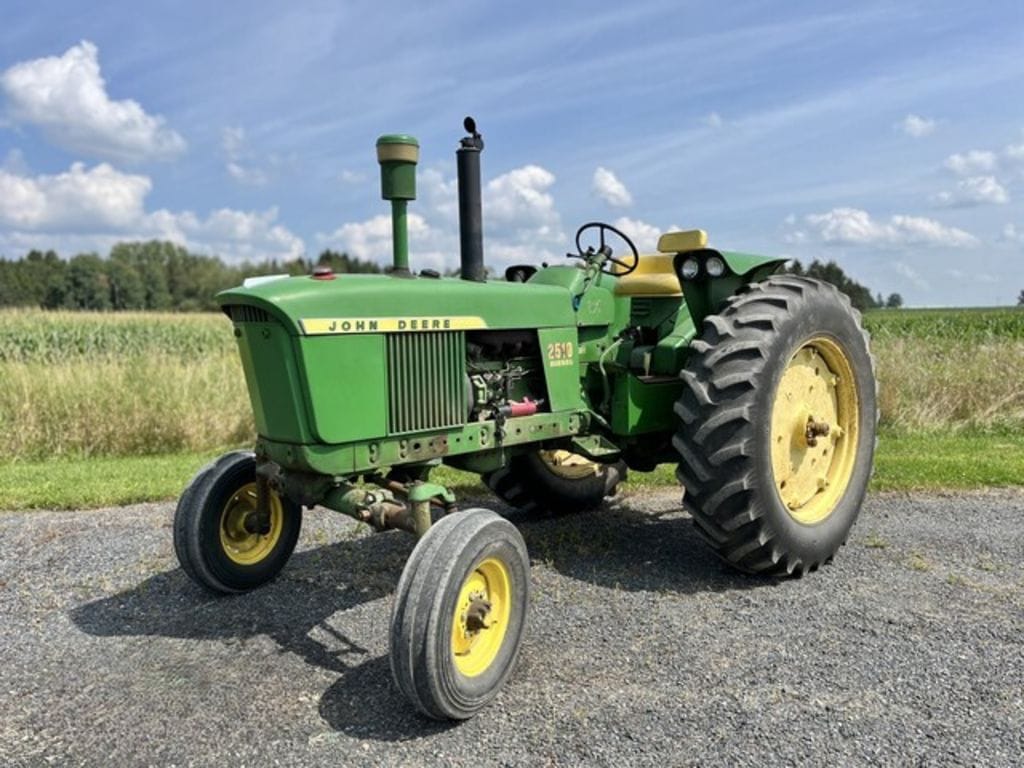 Main image John Deere 2510