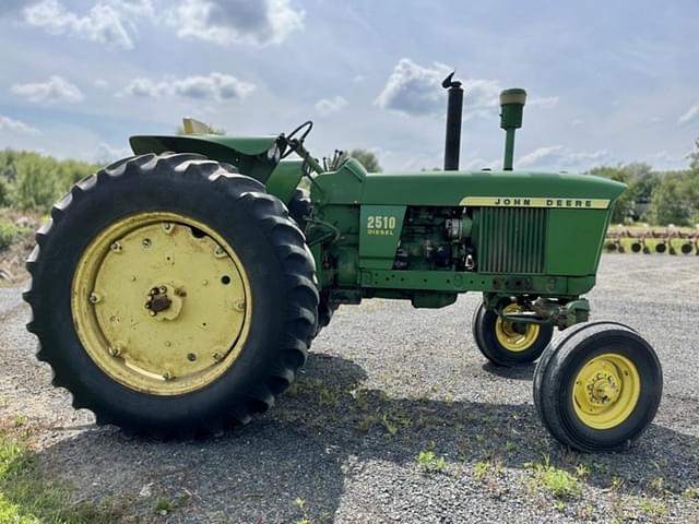 Image of John Deere 2510 equipment image 3