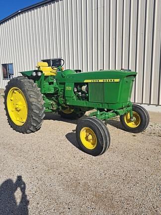 Image of John Deere 2520 Primary image