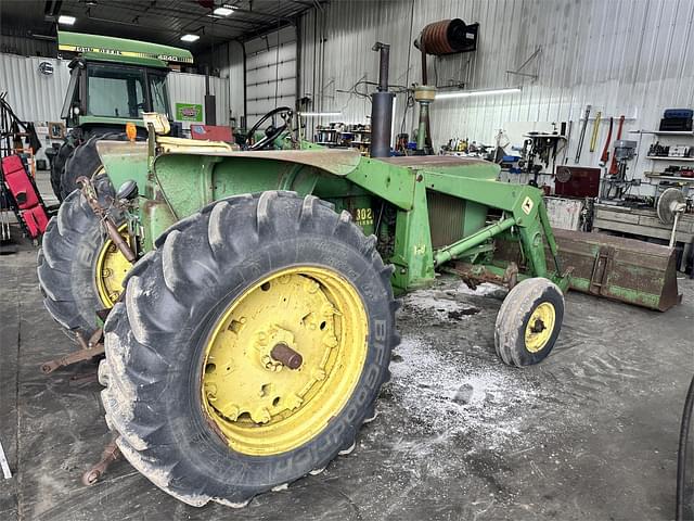 Image of John Deere 3020 equipment image 3