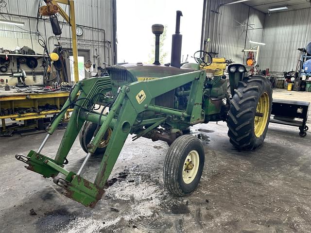 Image of John Deere 3020 equipment image 2