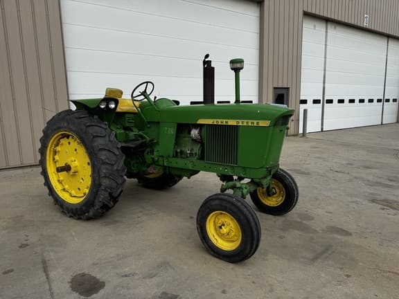 Image of John Deere 3020 Primary image