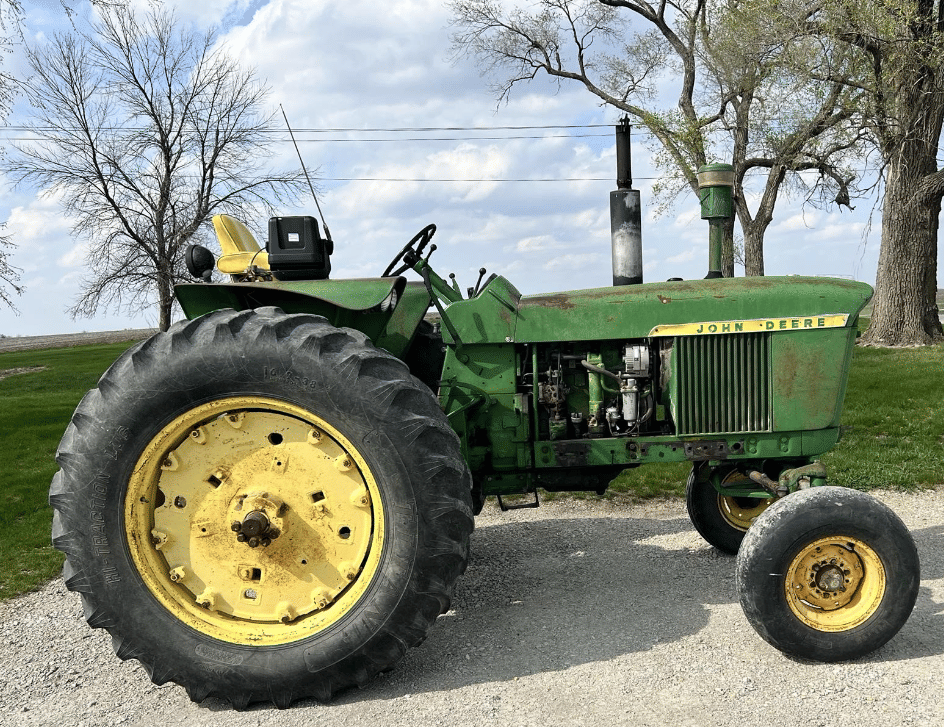 Main image John Deere 3020