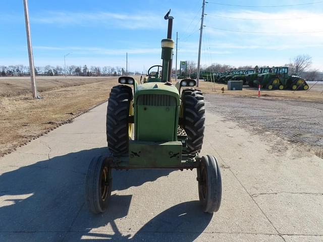 Image of John Deere 3020 equipment image 2