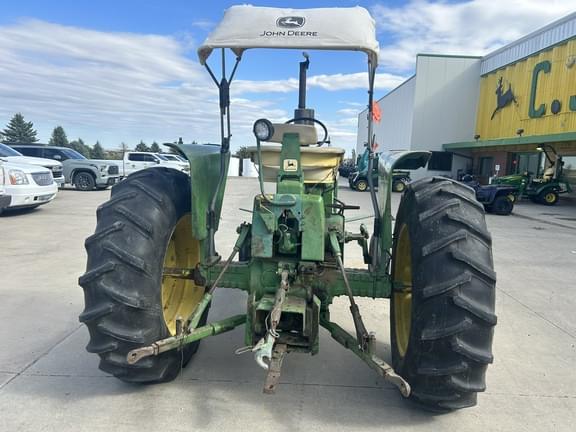 Image of John Deere 3020 equipment image 4