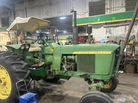 Image of John Deere 3020 equipment image 1