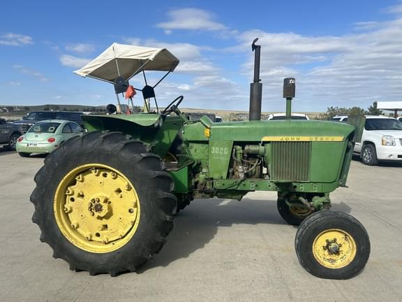 Image of John Deere 3020 equipment image 1
