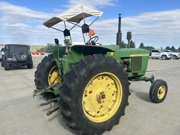Image of John Deere 3020 equipment image 3