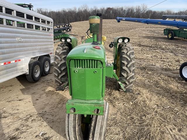 Image of John Deere 3020 equipment image 2