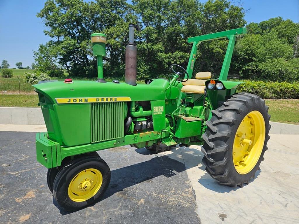 Image of John Deere 3020 Primary image