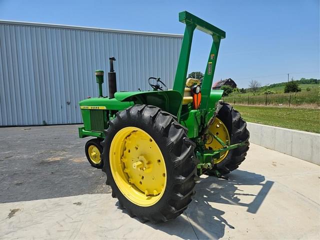 Image of John Deere 3020 equipment image 2