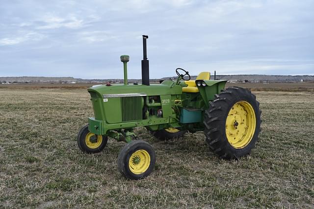 Image of John Deere 3020 equipment image 1