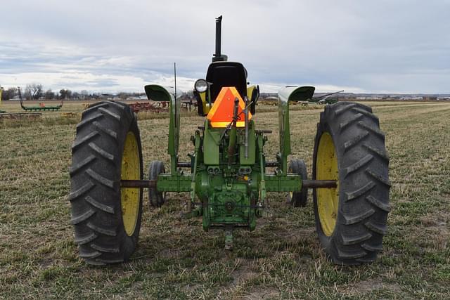 Image of John Deere 3020 equipment image 4