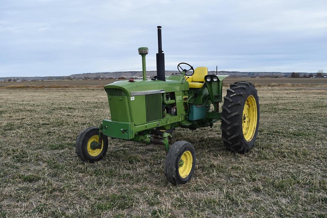 Image of John Deere 3020 Primary image