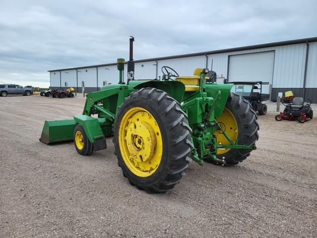 Image of John Deere 3020 equipment image 3