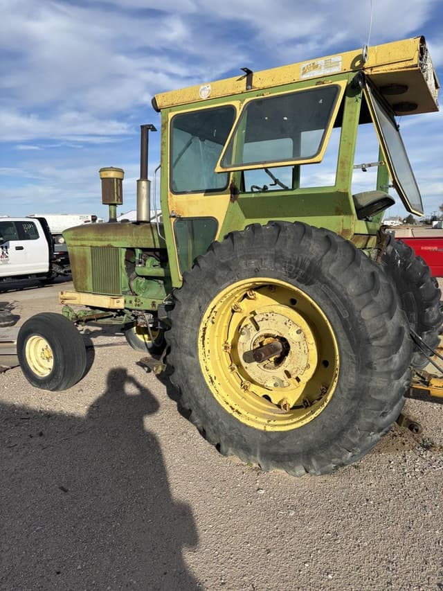 Image of John Deere 4020 equipment image 2