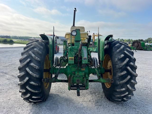 Image of John Deere 4020 equipment image 4