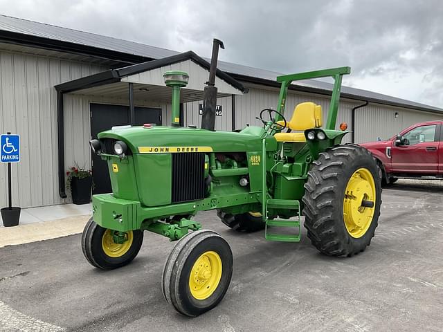 Image of John Deere 4020 equipment image 2