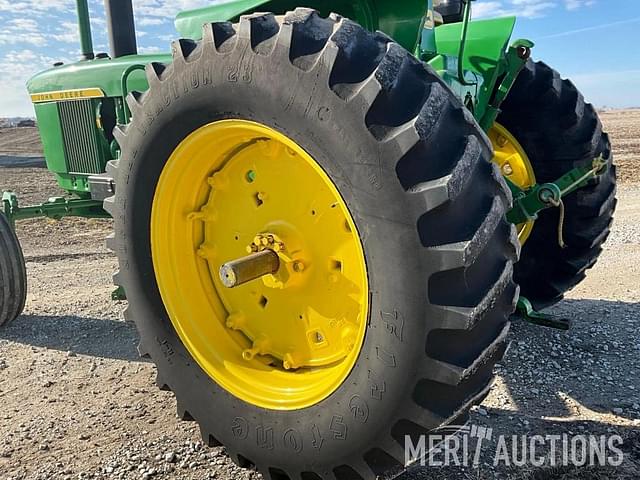 Image of John Deere 4020 equipment image 4