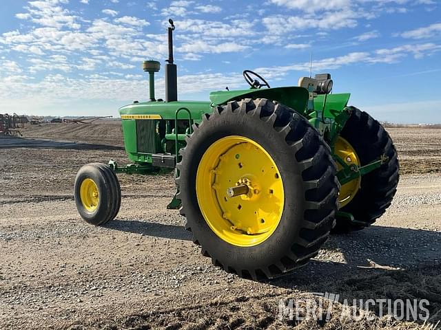 Image of John Deere 4020 equipment image 3