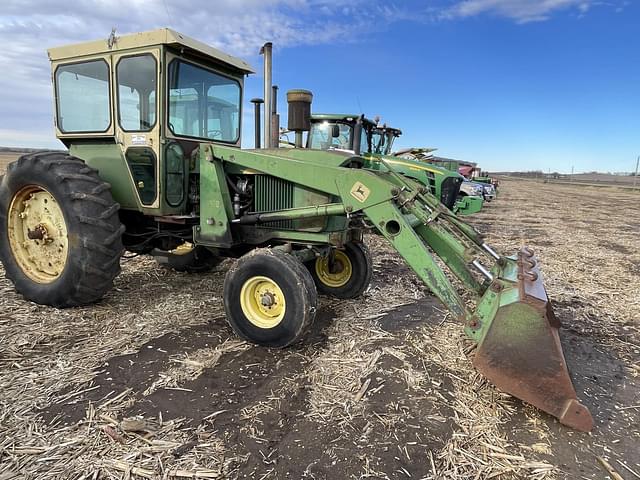 Image of John Deere 4020 equipment image 4