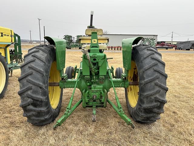 Image of John Deere 4020 equipment image 2