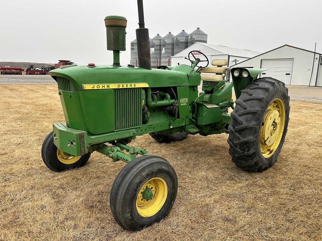 Image of John Deere 4020 Primary image