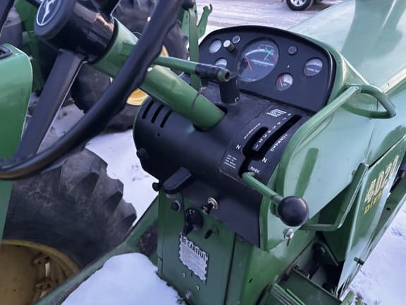 Image of John Deere 4020 equipment image 4
