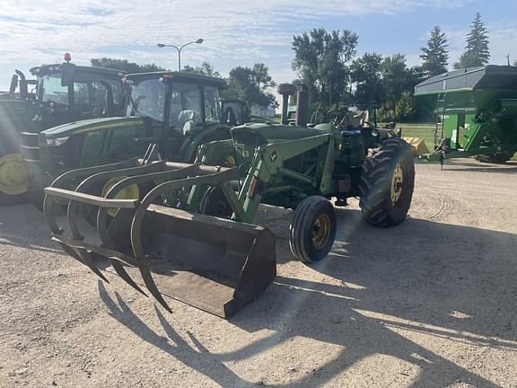 Image of John Deere 4020 equipment image 2