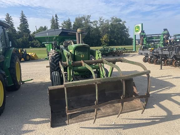 Image of John Deere 4020 equipment image 3