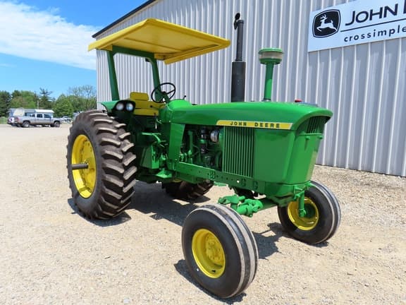 Image of John Deere 4020 equipment image 2
