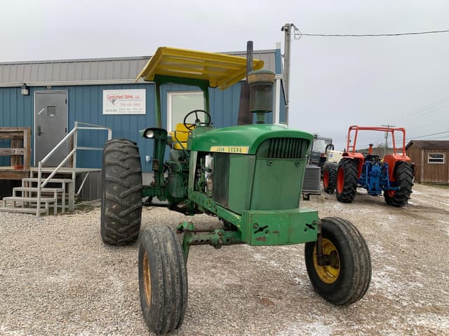Image of John Deere 4020 equipment image 2