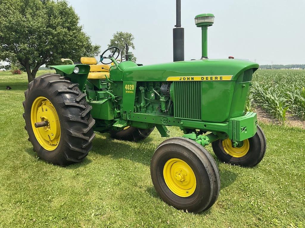 Image of John Deere 4020 Primary image