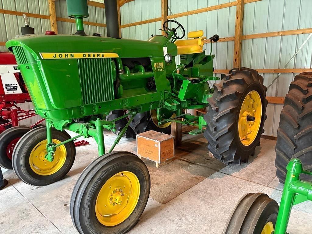 Image of John Deere 4020 Primary image