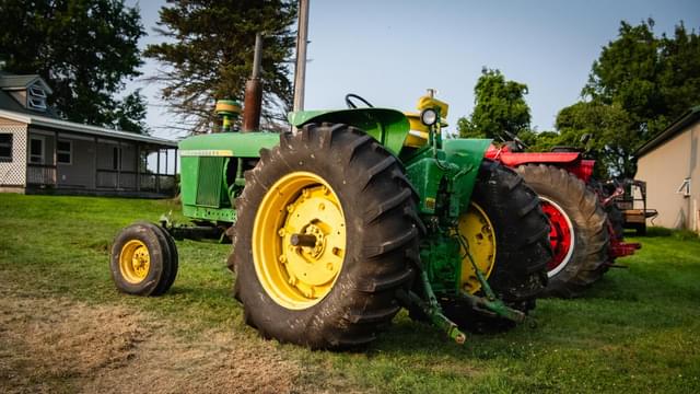 Image of John Deere 4020 equipment image 3