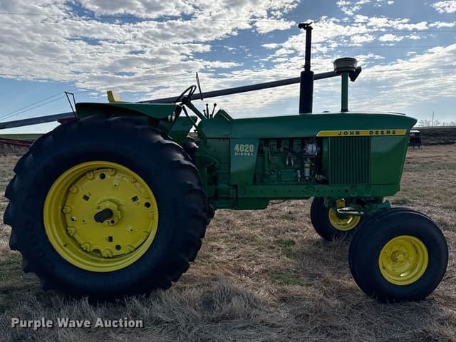 Image of John Deere 4020 equipment image 3