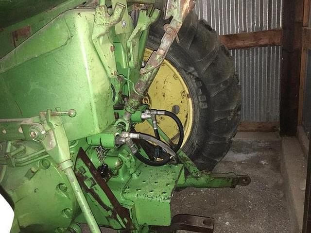 Image of John Deere 4020 equipment image 4