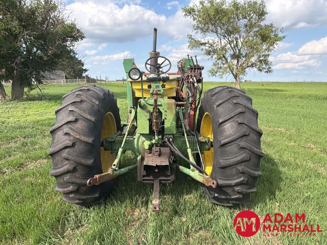 Image of John Deere 4020 equipment image 4