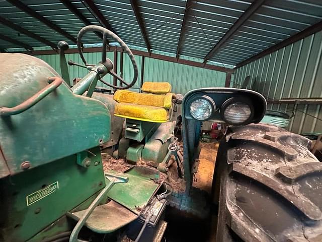 Image of John Deere 4020 equipment image 2