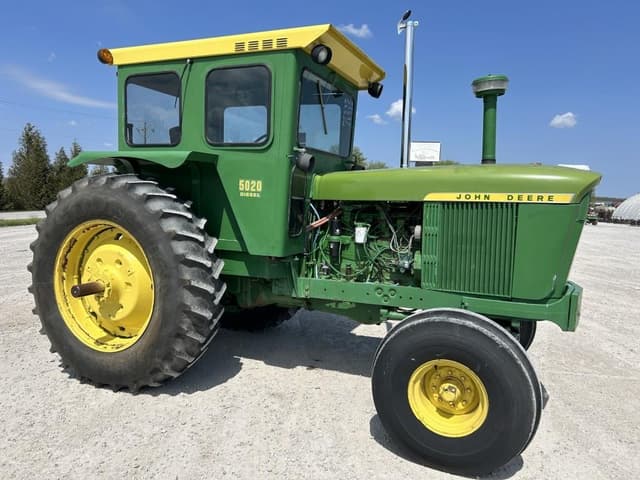 Image of John Deere 5020 equipment image 1