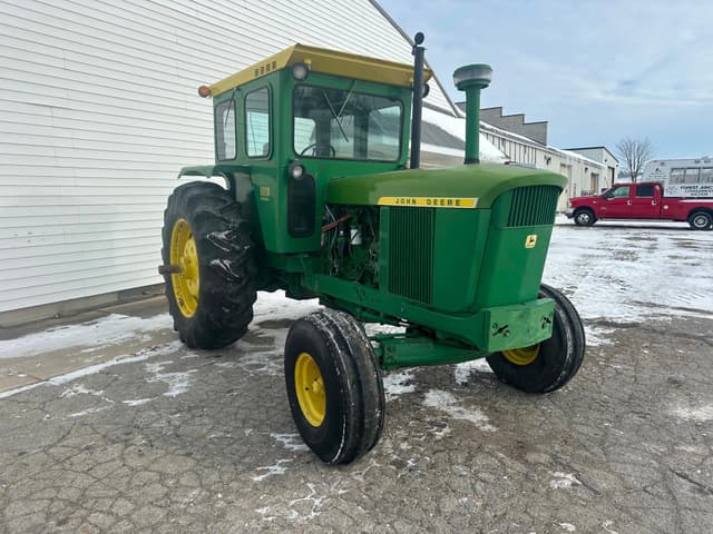 Image of John Deere 5020 equipment image 2