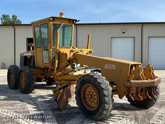 Image of John Deere 570 equipment image 2