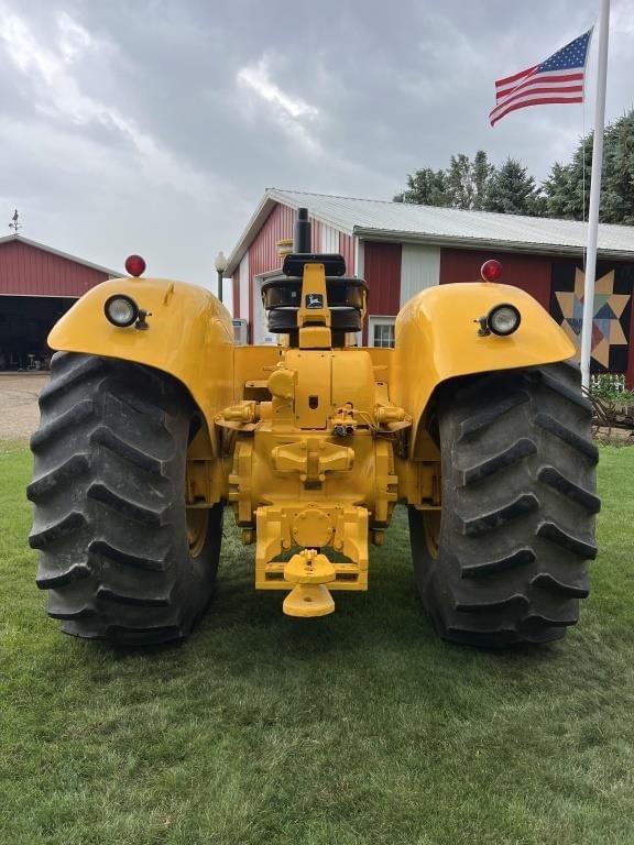 Image of John Deere 700A equipment image 2