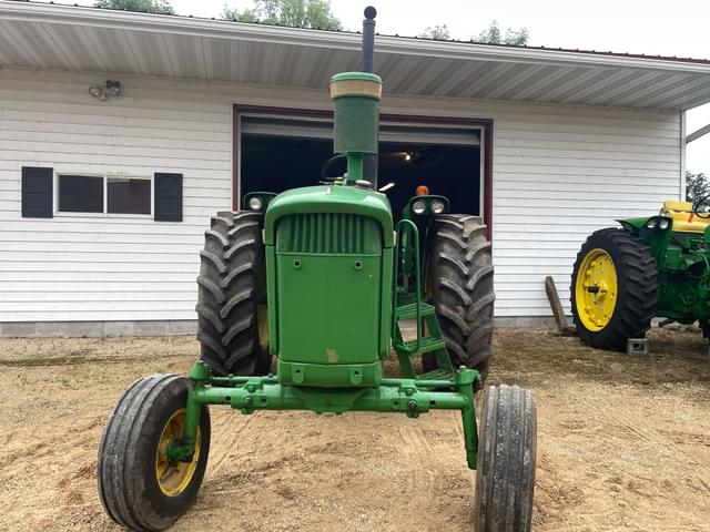 Image of John Deere 4020 equipment image 2