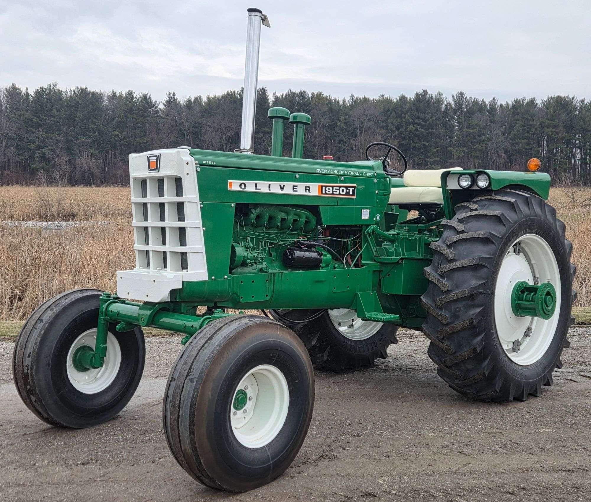 1968 Oliver 1950-T Equipment Image0
