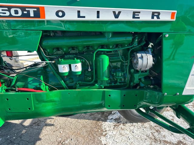 Image of Oliver 1950-T equipment image 4